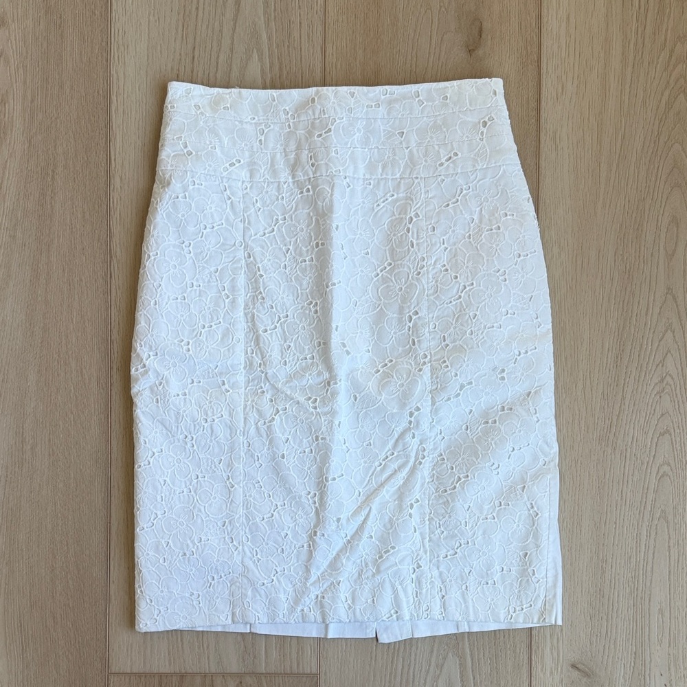 H&M White Lace Pencil Skirt